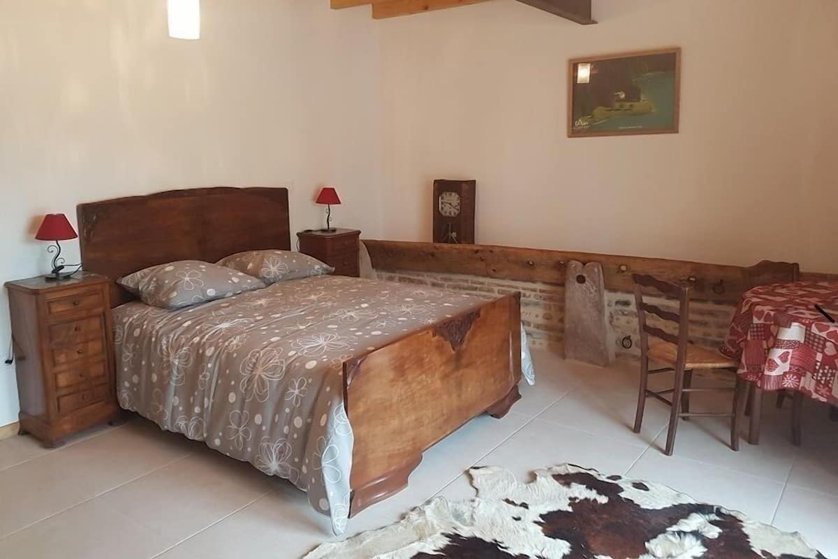 Double Room, Accessible | Desk, soundproofing, free WiFi, bed sheets