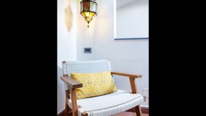 Double or Twin Room (Fuoco) | In-room safe - B&B Le Stanze di Santa Croce (Florence)