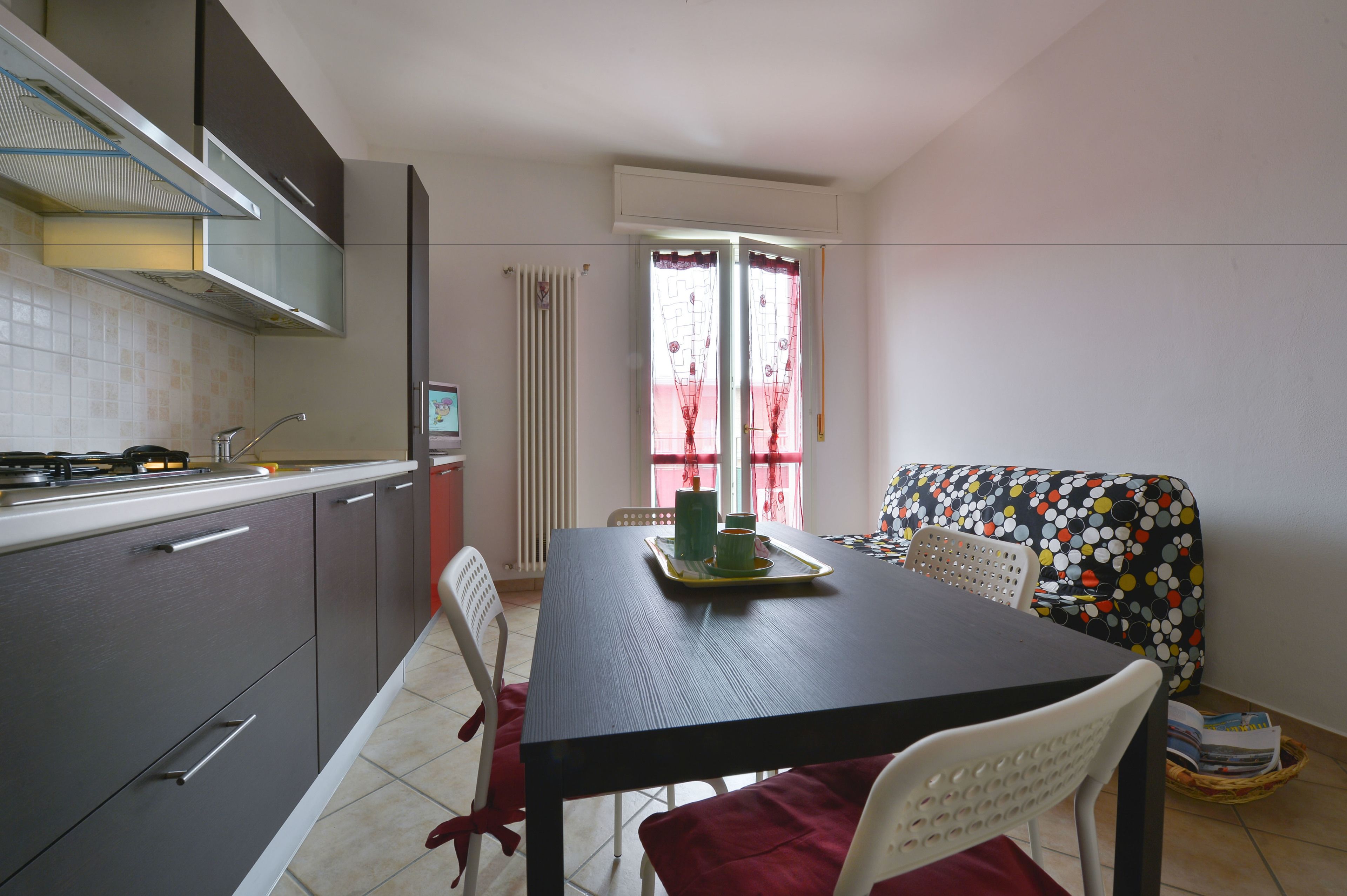 Apartemen | Dapur pribadi | Lemari es, microwave, oven, dan kompor