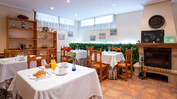 Daily buffet breakfast (EUR 8 per person)