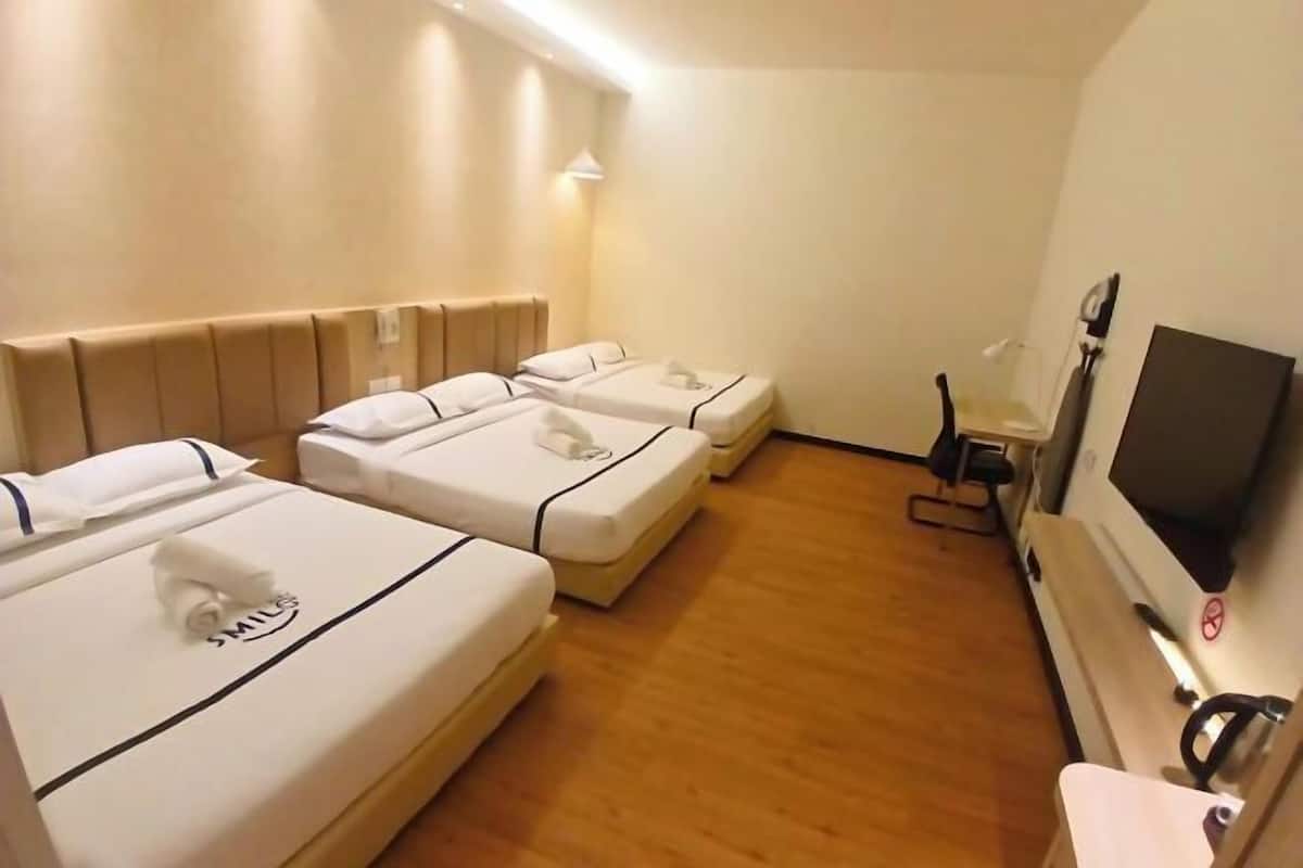 1 bedroom, desk, iron/ironing board, free WiFi
