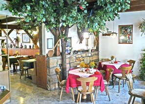 Lunch and dinner served, local cuisine