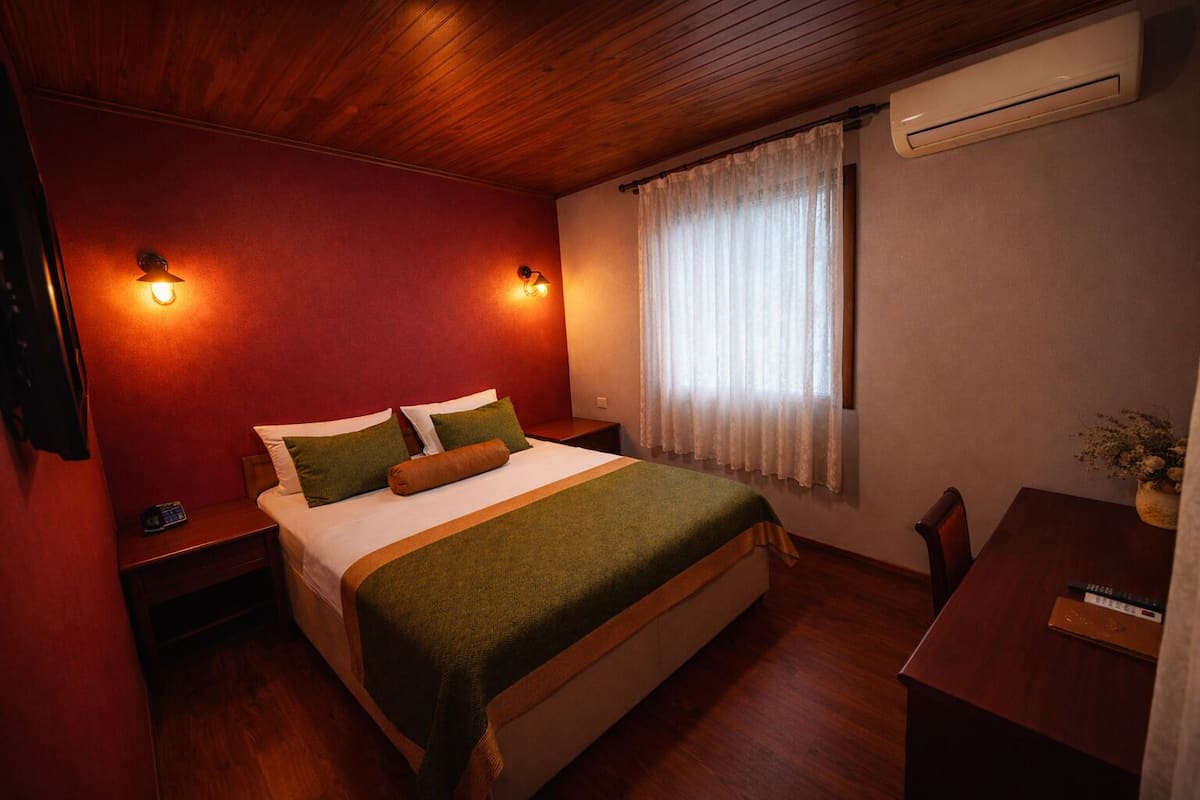 Frette Italian sheets, premium bedding, down comforters