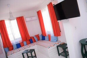 Laptop workspace, free WiFi, bed sheets - Alacati 1881 Concept Hotel (Cesme)