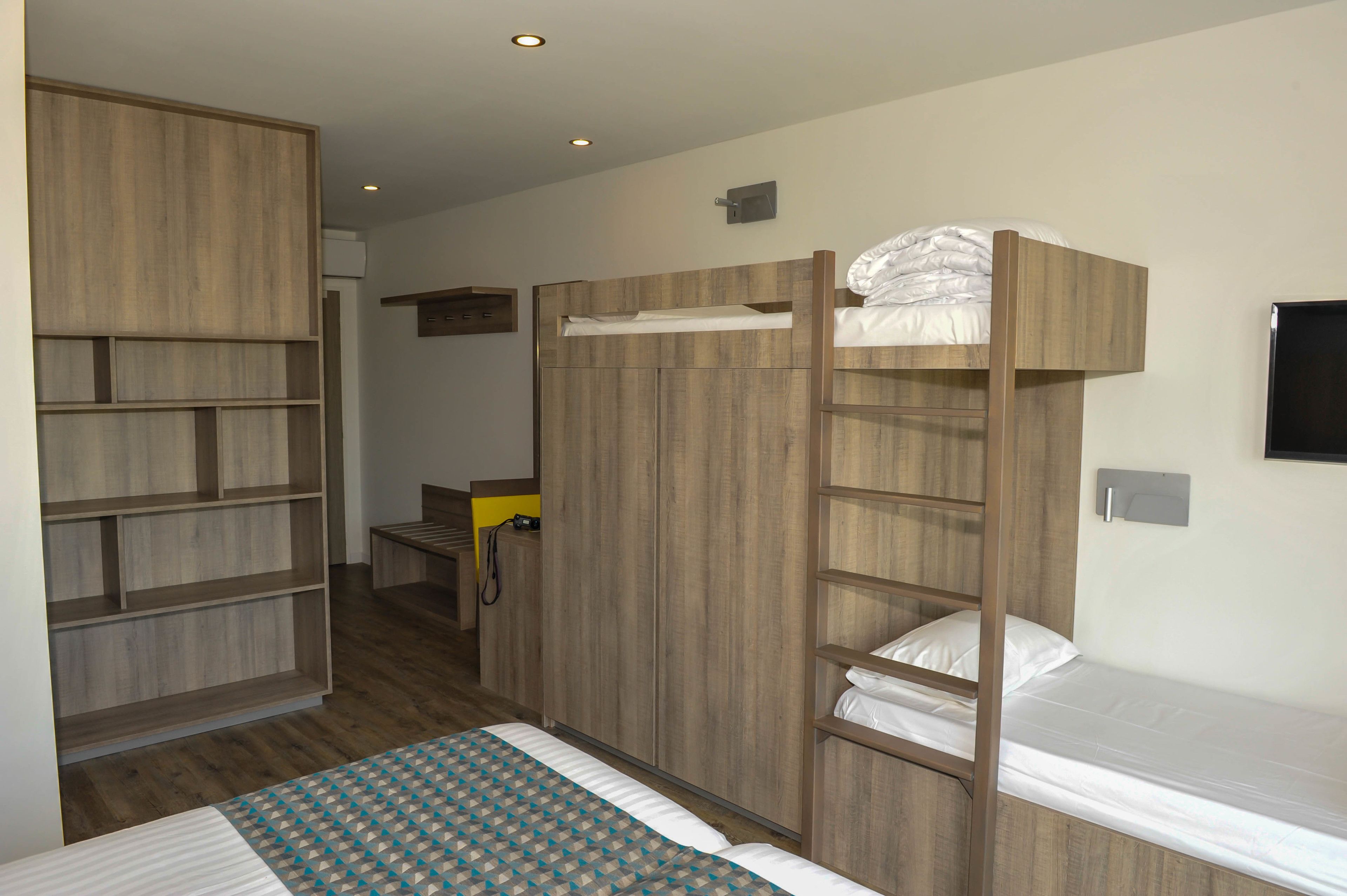 family quadruple room | individually decorated, individually furnished, desk, soundproofing