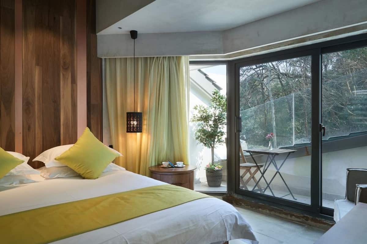 Superior Queen Room