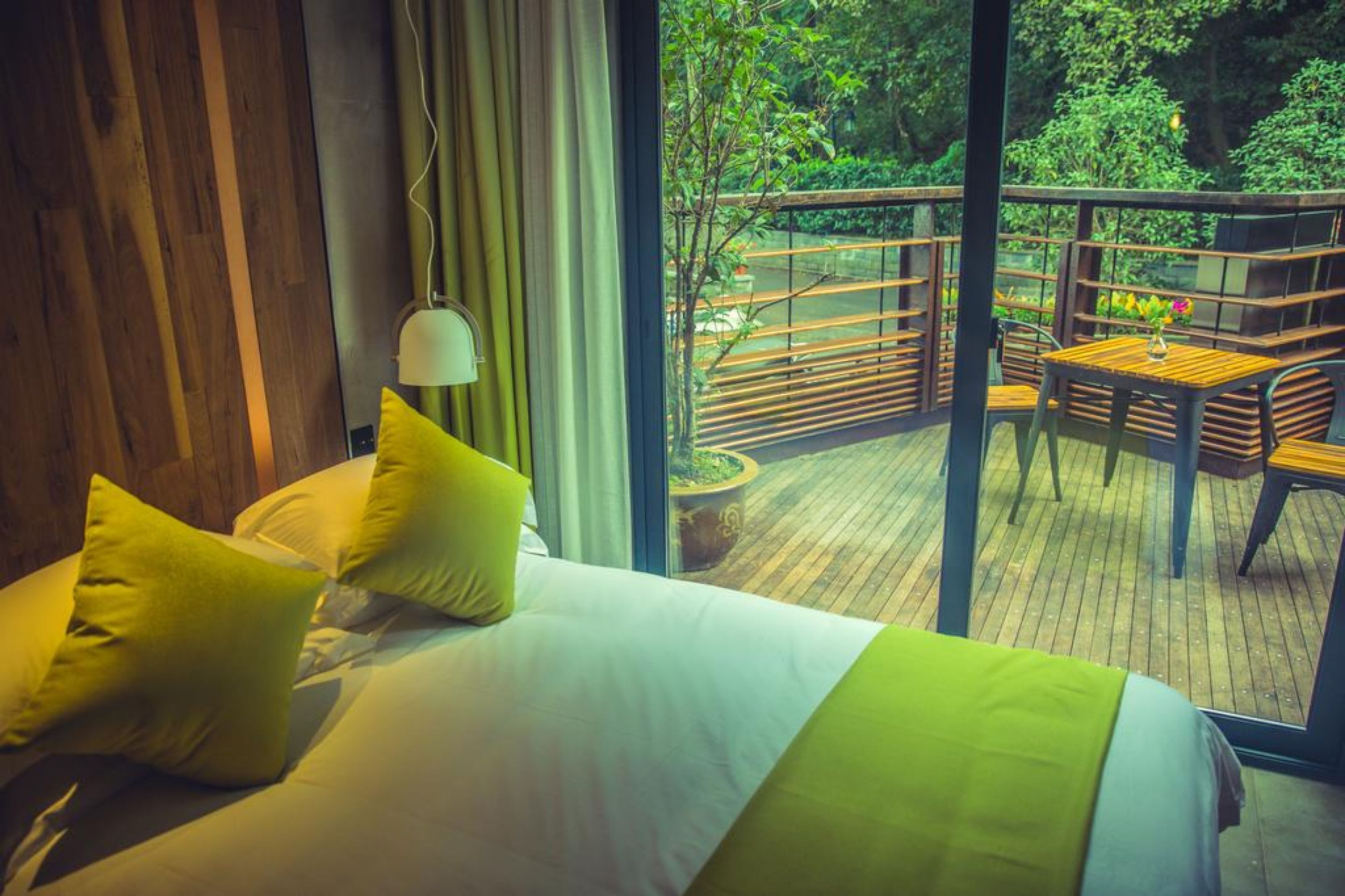 壹枝101 | 办公桌、遮光窗帘、熨斗/熨板、免费 WiFi