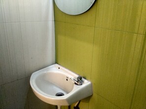 Standard Non Ac Double room | Bathroom | Shower, free toiletries - Hotel Om Sai Chattra Icon Residency (Kalyan)