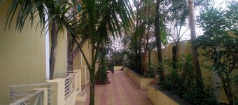 Hotel Om Sai Chattra Icon Residency