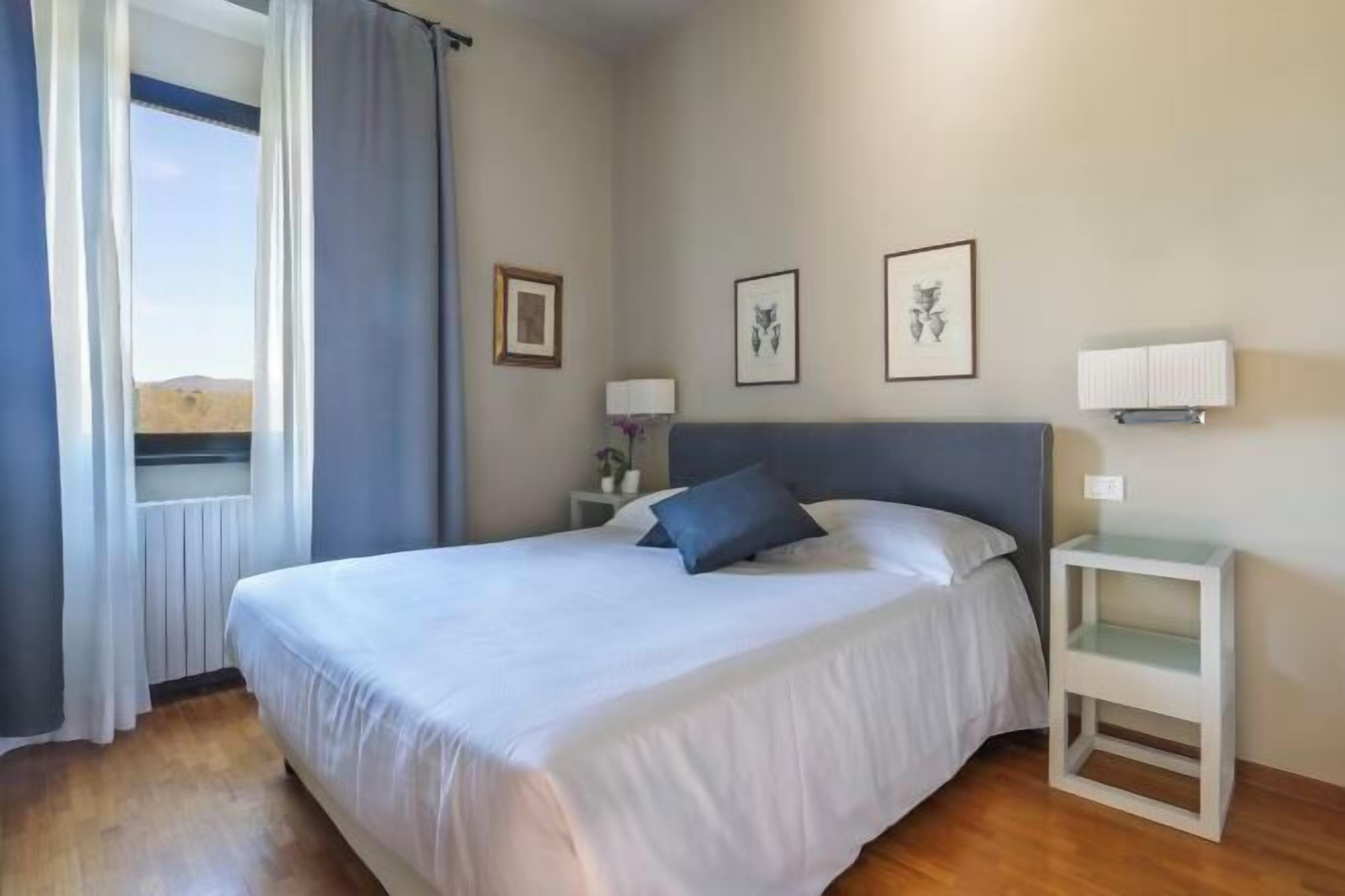 Roupas de cama antialérgicas, edredons de pluma, Wi-Fi de cortesia