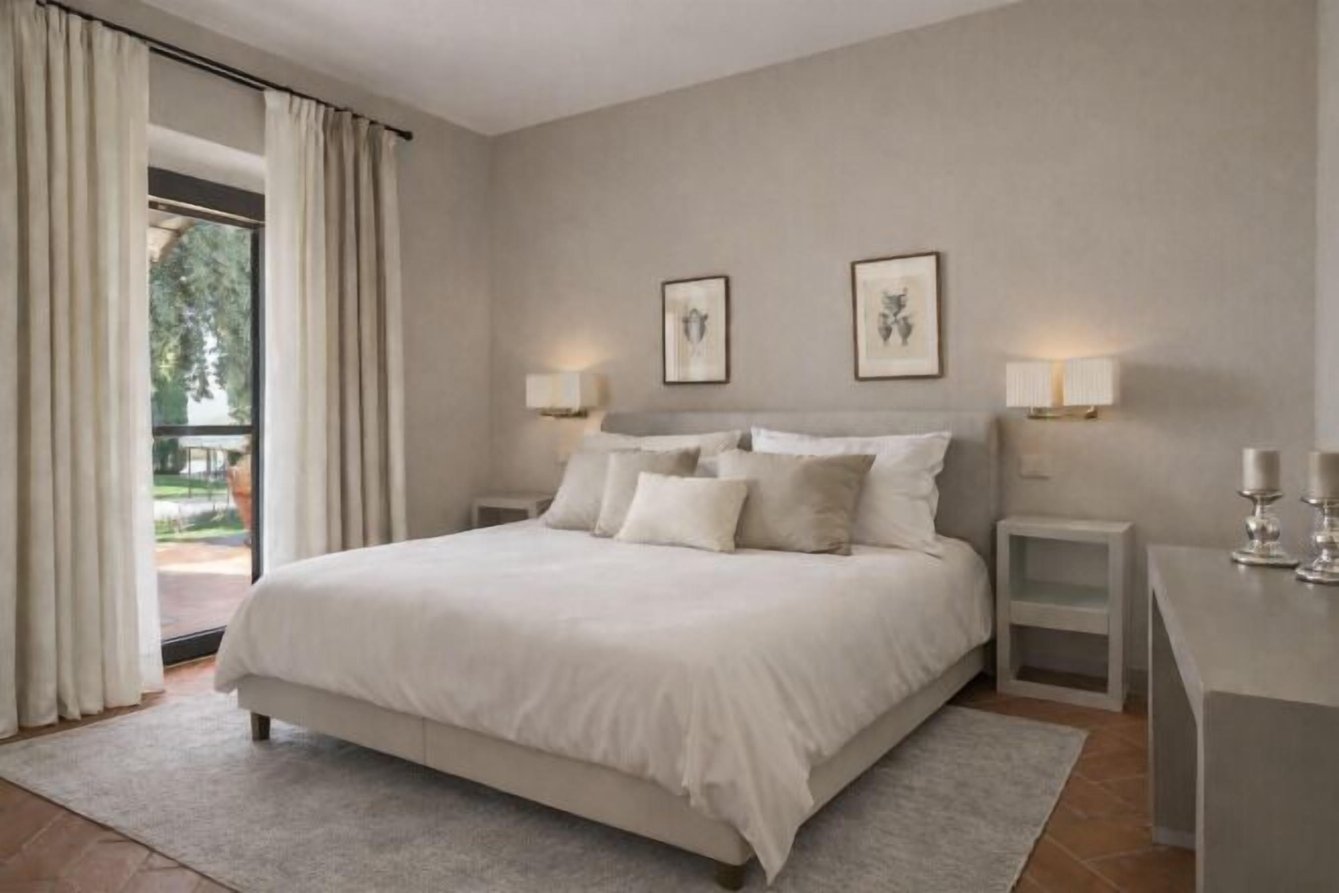 Hypo-allergenic bedding, down comforters, free WiFi, bed sheets