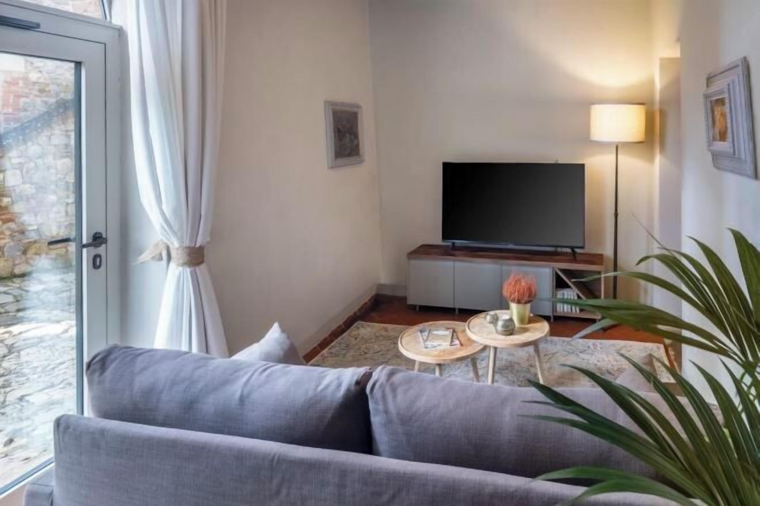 Khu phòng khách | TV màn hình phẳng 