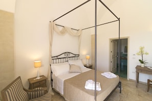 Comfort Double or Twin Room | 1 bedroom, premium bedding, minibar, desk - Casina Bardoscia Relais (Cutrofiano)