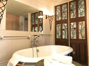 Single Room, 1 Single Bed, Non Smoking | Bathroom - Hotel und Restaurant St. Vinzenz (Kerpen)