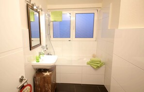 Unclassified image, 5 of 39, button - ACS 4 - Art City Studio Kassel 4 (Niestetal)