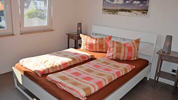 1 多间卧室、旅行婴儿床、WiFi、床单