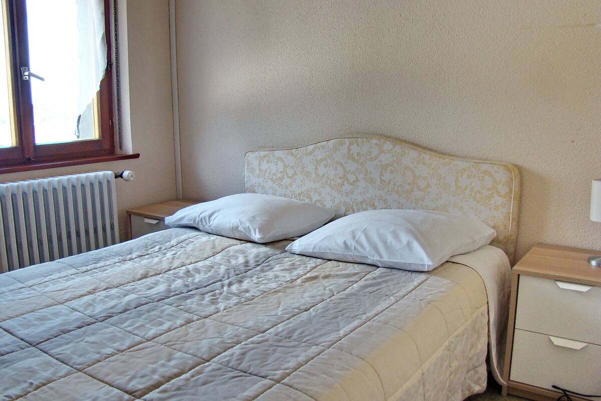 family apartment | 1 bedroom, soundproofing, iron/ironing board, free wifi