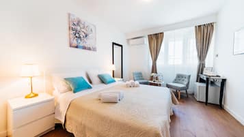 Double Room (2) | Premium bedding, blackout curtains, soundproofing, iron/ironing board