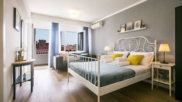 Ropa de cama de alta calidad y cortinas blackout