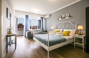 Ropa de cama de alta calidad y cortinas blackout 
