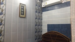 Chambre Double Deluxe, 1 lit double | Bureau, chambres insonorisées