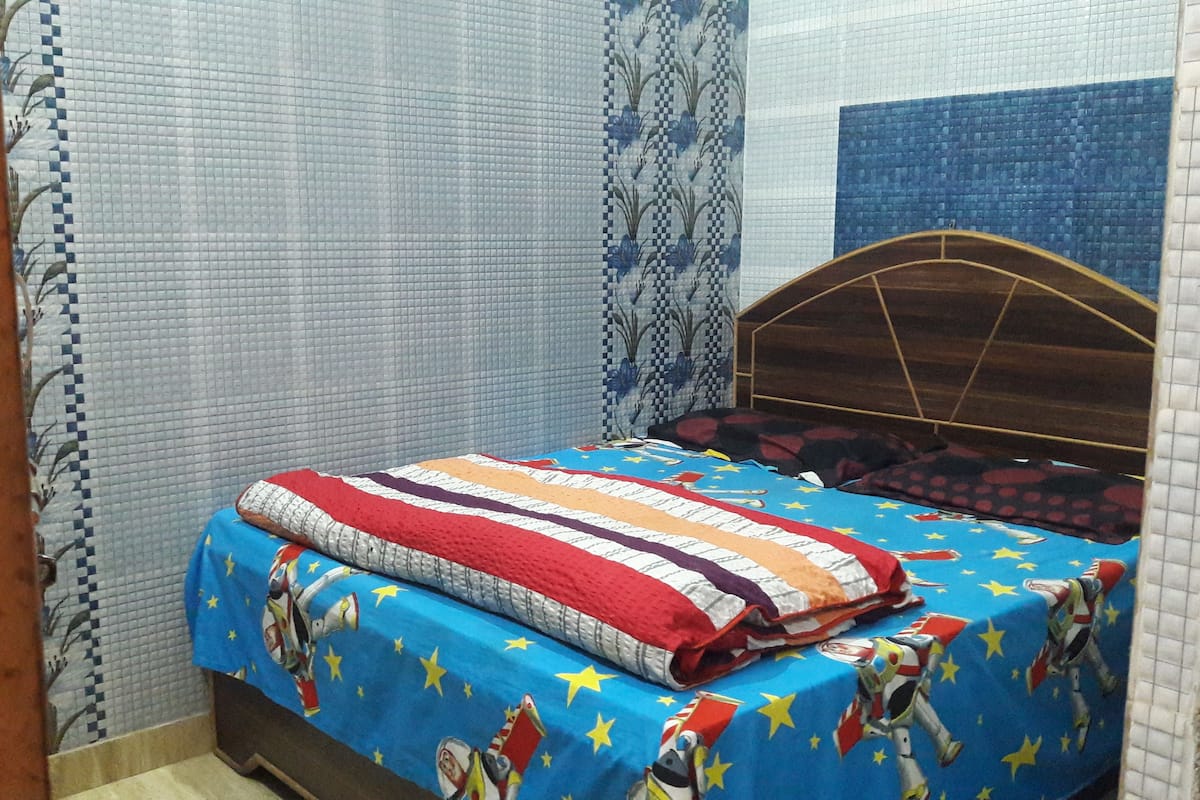 Double Bed Non A/C | Desk, soundproofing
