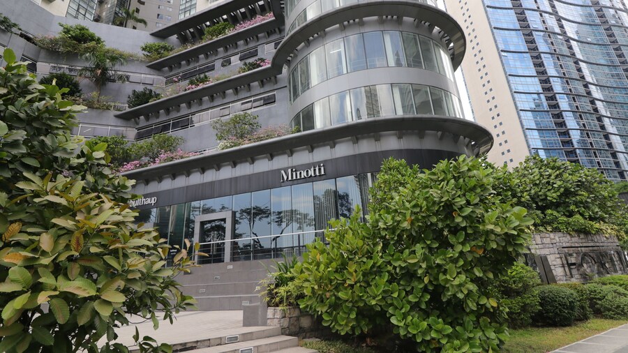 Oasis Regency at Fort Victoria BGC