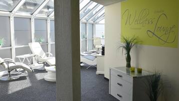 Lichaamsbehandelingen, hotstone-massages, body wraps, body scrubs