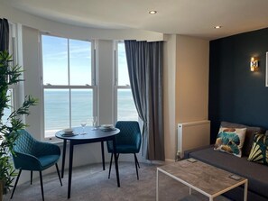 Deluxe Apartment, 1 Bedroom, Non Smoking, Sea View (Second Floor) | In-room dining - Marlborough Sea View Holiday Apartments (Scarborough)