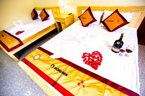 Family Room | Minibar, desk, free WiFi - Dong Den Hotel (Moc Chau)