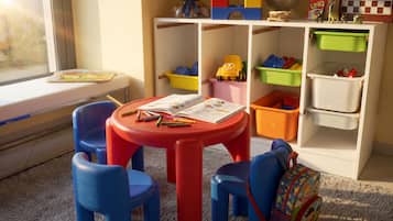 Area giochi per bambini (al coperto)