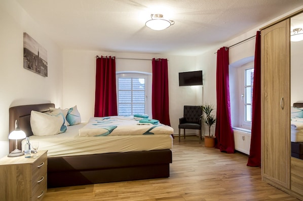 3 chambres, Wi-Fi, draps fournis