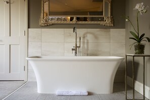 Executive Double or Twin Room | Bathroom | Shower, hair dryer, towels - The Northgate (Bury St Edmunds)