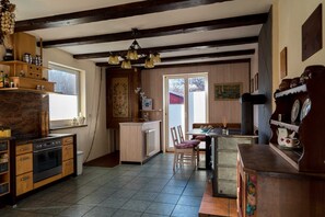 Fridge, microwave, oven, dishwasher - Apartment - Apartment directly on the beach (Rostock)