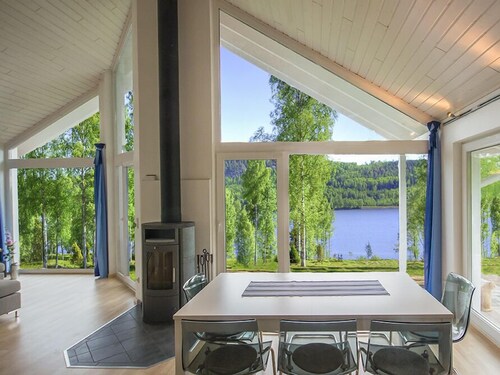 Pure lake view and great feeling of space