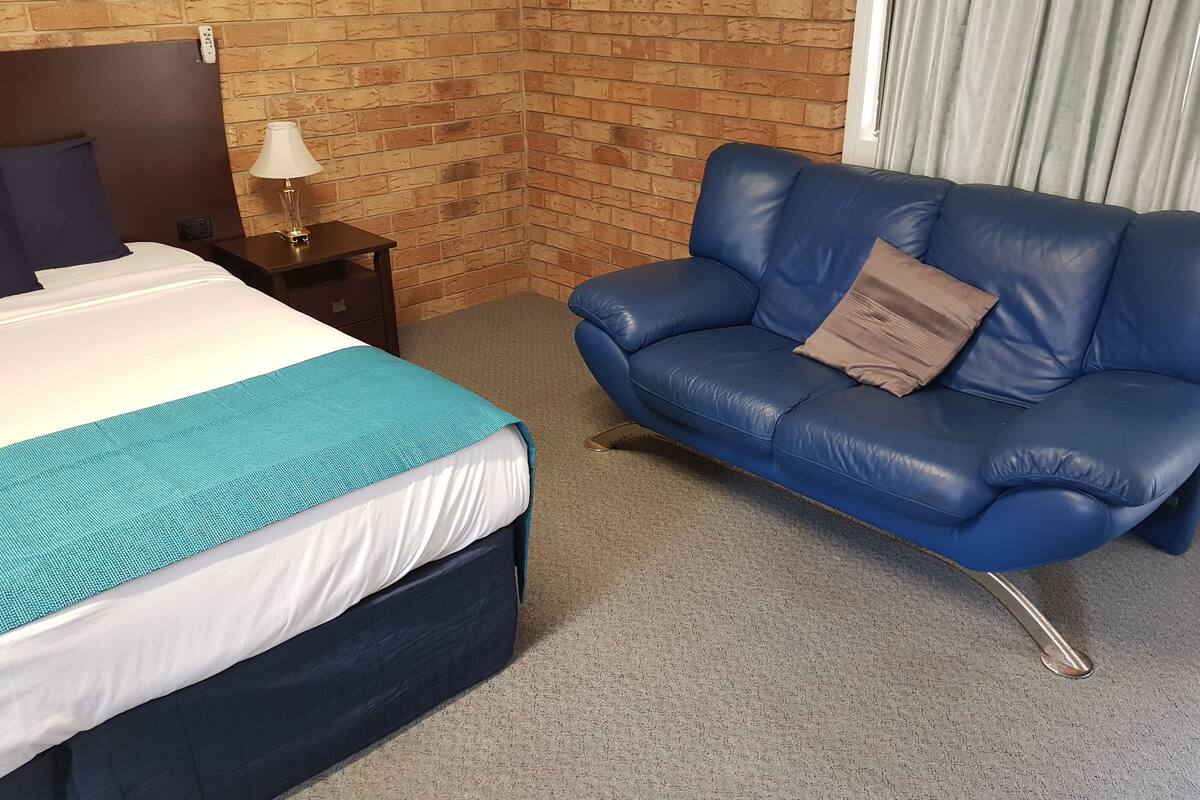 Double Room, 1 King Bed