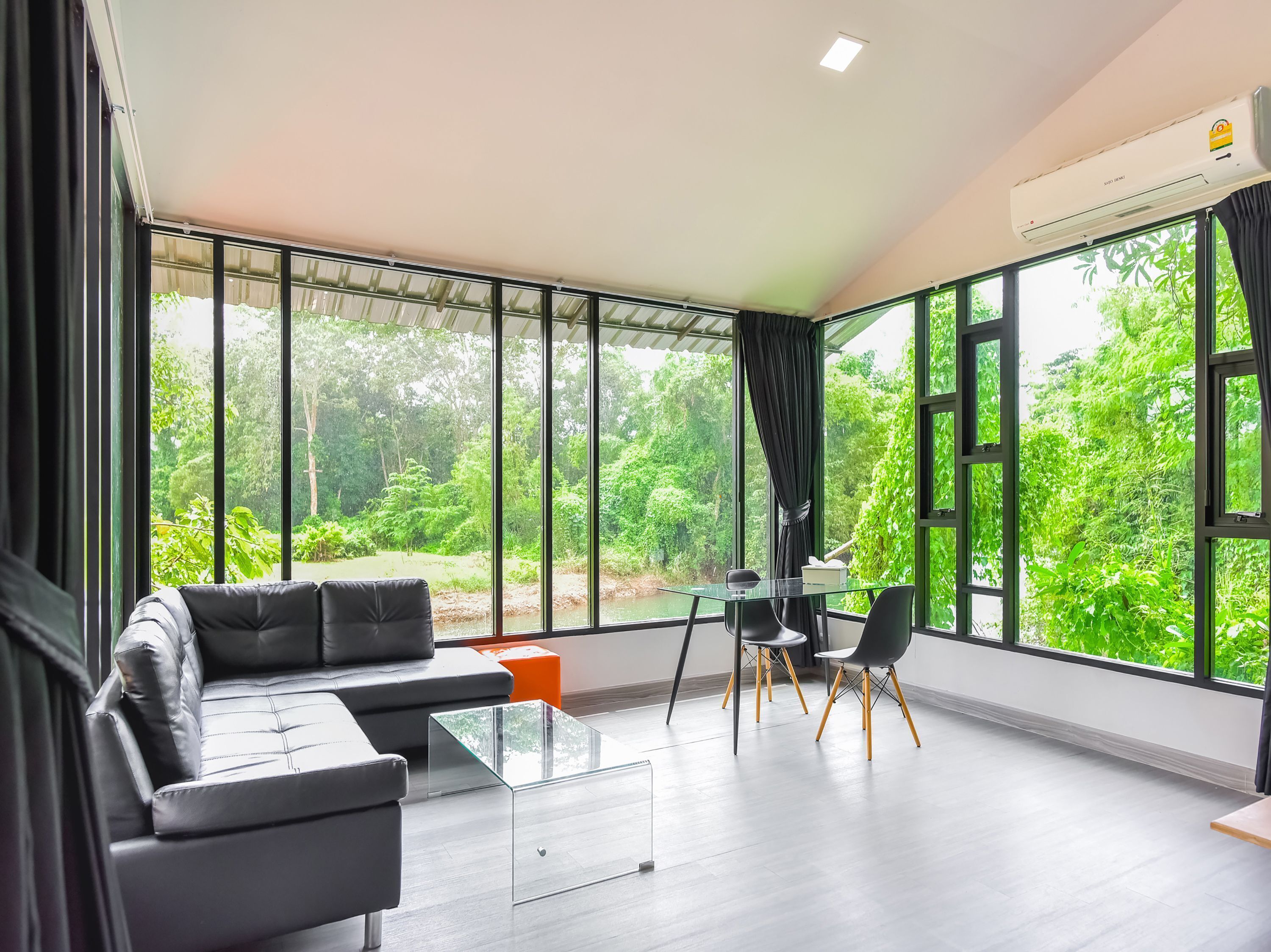 Suite, 1 Bedroom | Desk, free WiFi, bed sheets