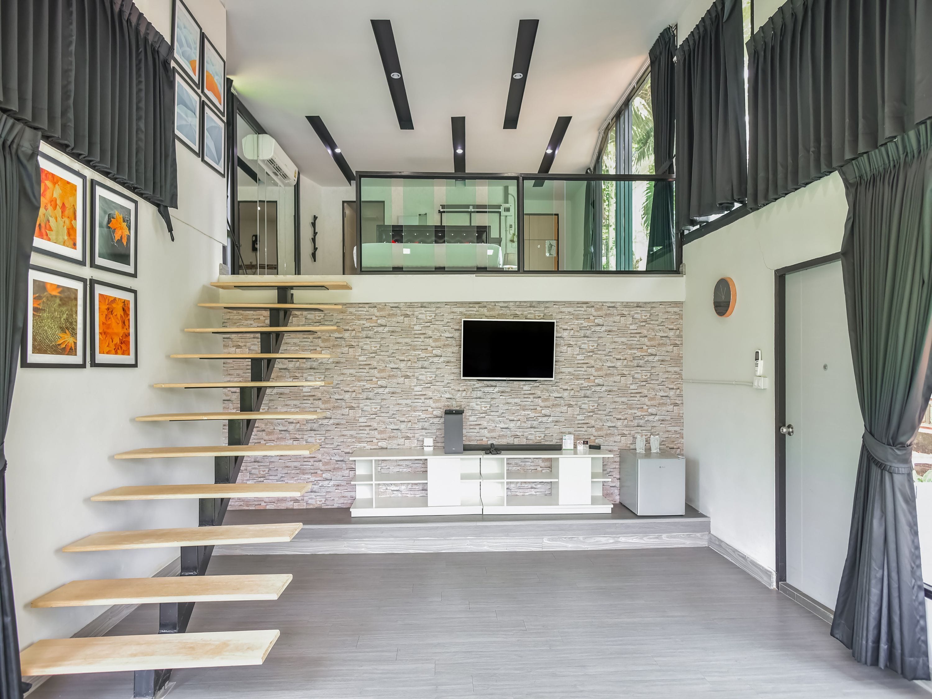 Suite, 1 Bedroom | Desk, free WiFi, bed sheets