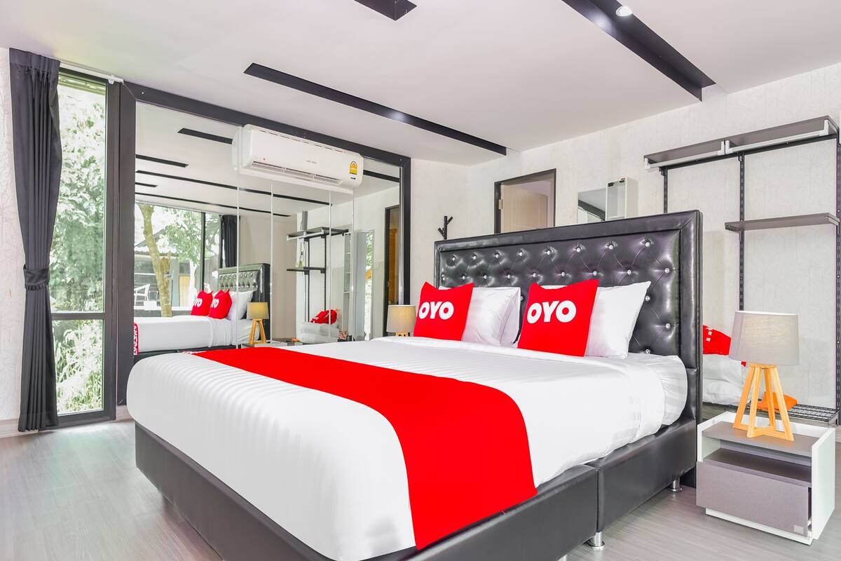 Suite, 1 chambre | Bureau, Wi-Fi gratuit, draps fournis