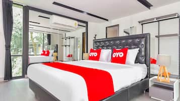 Suite, 1 chambre | 1 chambre, bureau, Wi-Fi gratuit, draps fournis