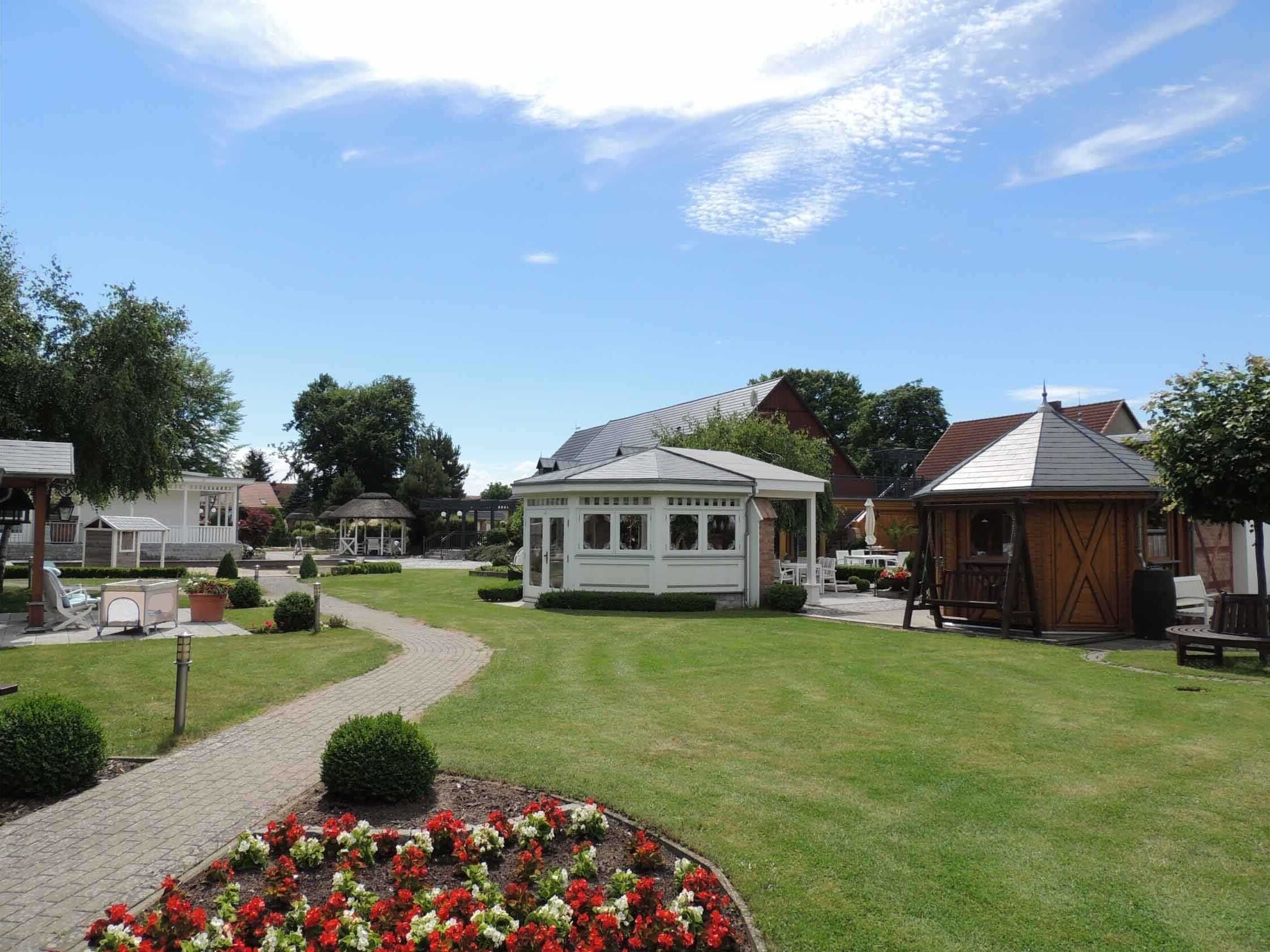 المنطقة المحيطة بالمنشأة