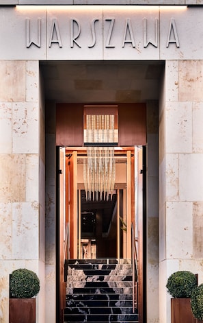 Property entrance - Hotel Warszawa (Warsaw)
