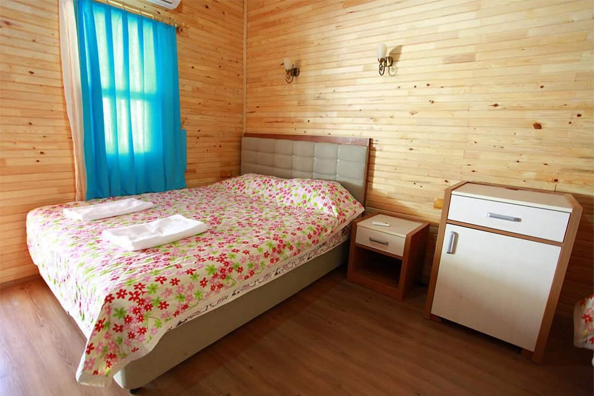 Luxury Room | Free WiFi