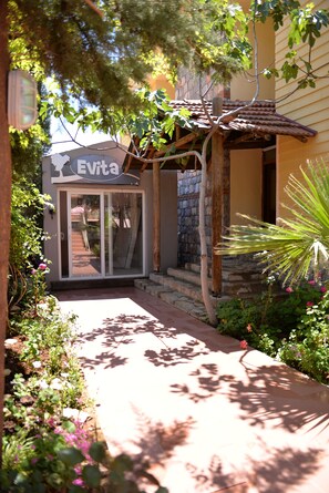 Front of property - Evita Apart Hotel (Fethiye)