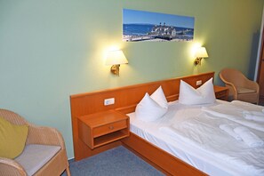 2 bedrooms, travel crib, WiFi, bed sheets