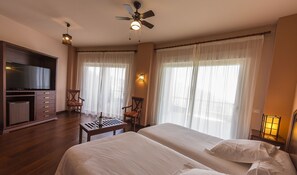 Double Room | In-room safe, desk, blackout drapes, iron/ironing board - Hotel Spa Marbella Hills (Ojén)