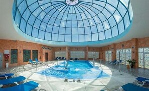 Indoor pool, outdoor pool - Hotel Spa Marbella Hills (Ojén)