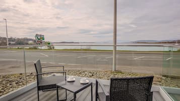 Luxe vierpersoonskamer | Terras