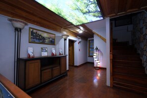 90-inch LCD TV with cable channels, TV, DVD player - The Trip Istanbul Hotel (Istanbul)