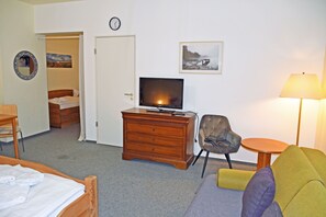 1 habitación, cuna de viaje, wifi y ropa de cama 